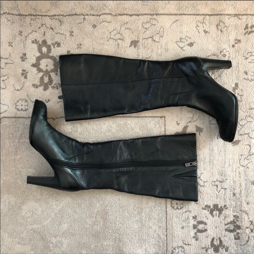 Antonio Melani Black Leather Boots - size 7